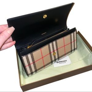 BURBERRY London England Leather Wallet